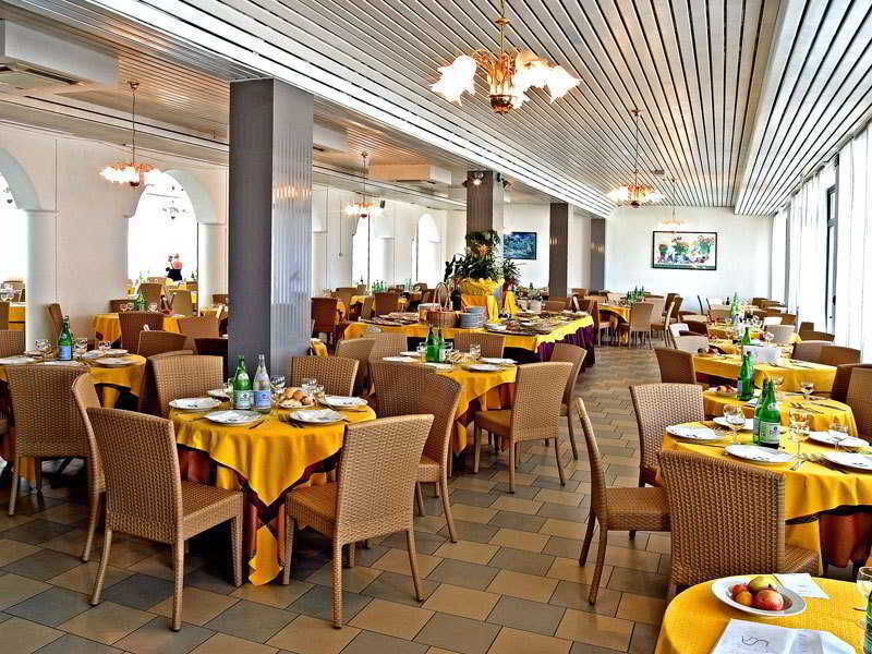 Park Hotel Kursaal Misano Adriatico Exterior foto