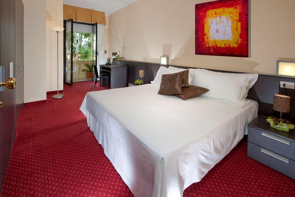 Park Hotel Kursaal Misano Adriatico Zimmer foto